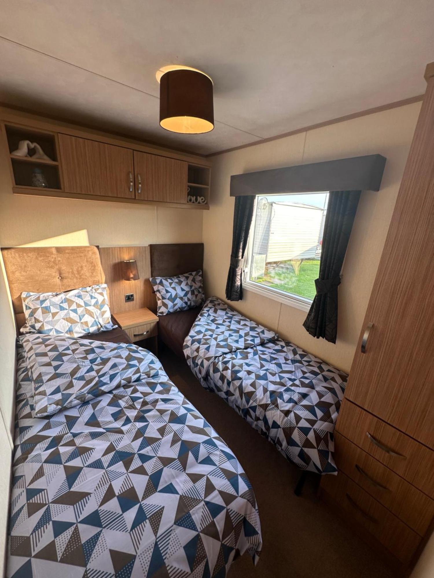 8 Berth Waterside Ingoldmells Santanavan 8 C22 Екстер'єр фото