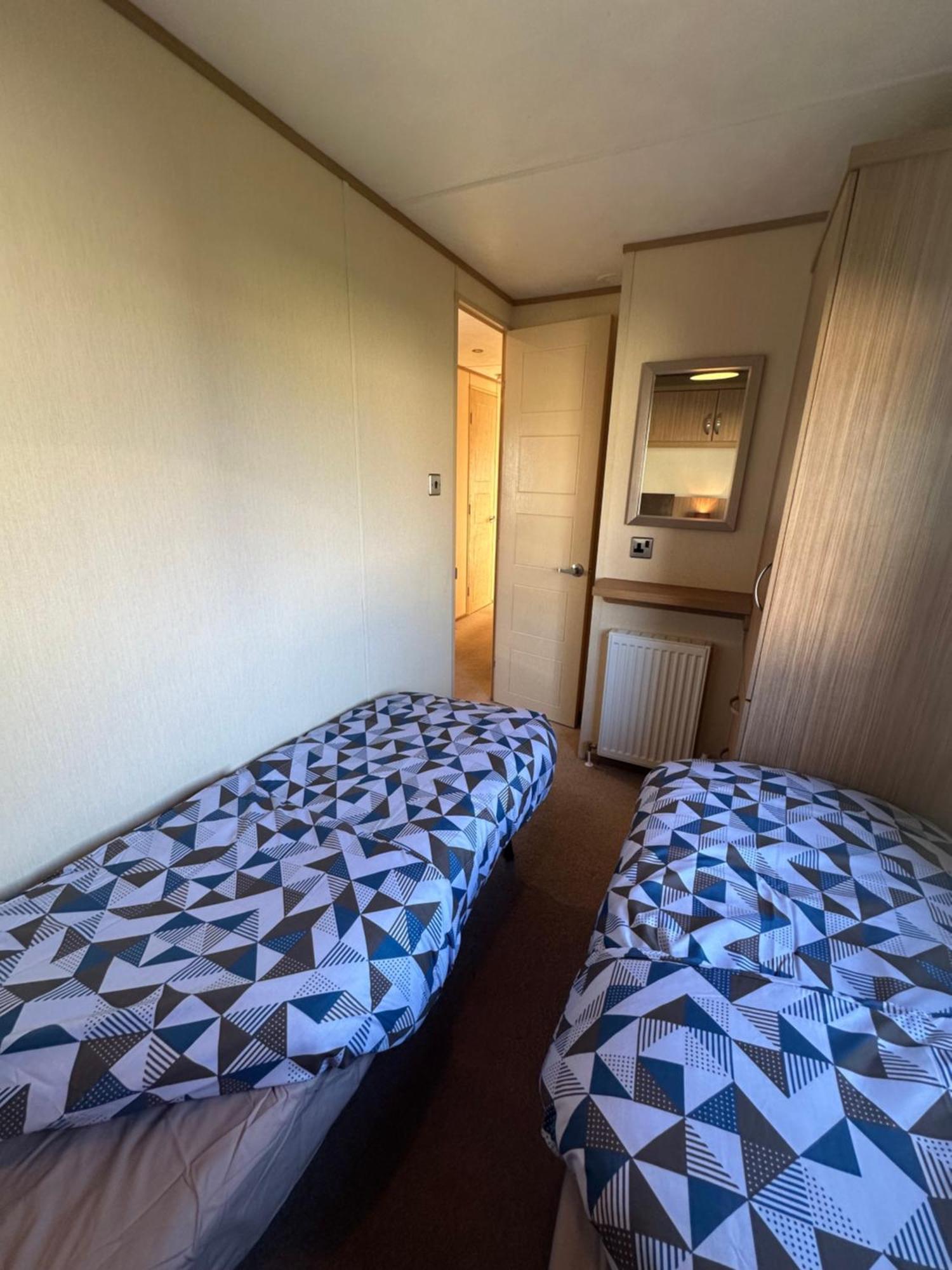 8 Berth Waterside Ingoldmells Santanavan 8 C22 Екстер'єр фото