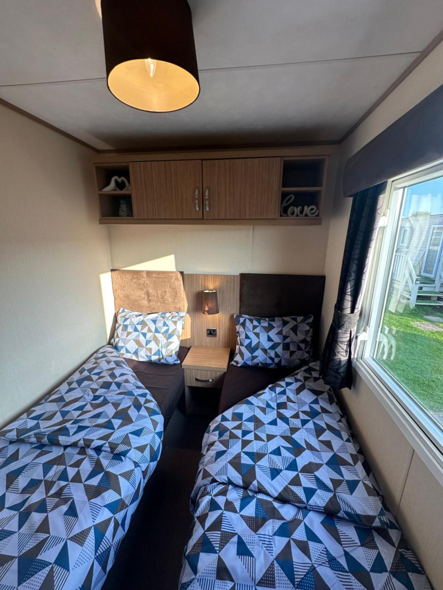 8 Berth Waterside Ingoldmells Santanavan 8 C22 Екстер'єр фото